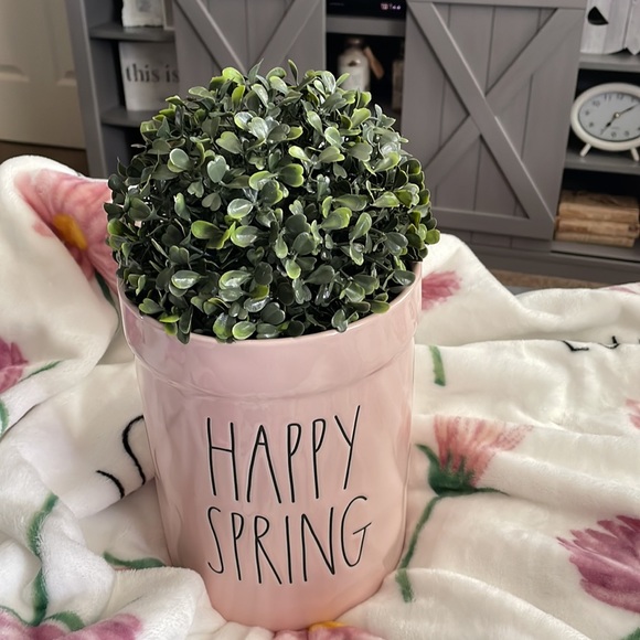 COPY - 🇺🇸 NWT. Rae Dunn pink HAPPY SPRING crock. NWT. 8”h x 6.25”w. - Picture 3 of 5